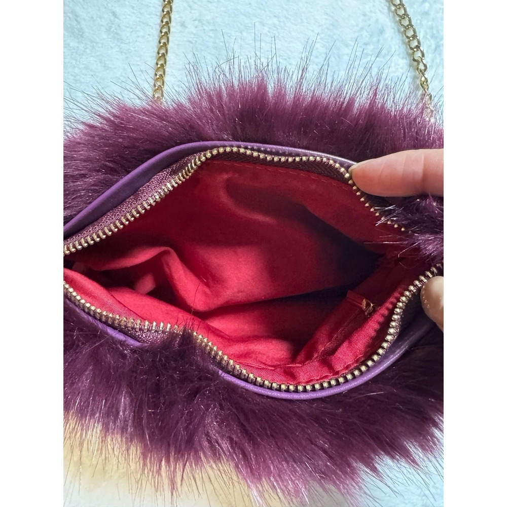 Charming Charlie Faux Fur Crossbody Bag Plum Burgundy Gold Chain Small Purse - Picture 5 of 5